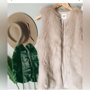 Gap Blush Pink Faux Fur Vest XXS